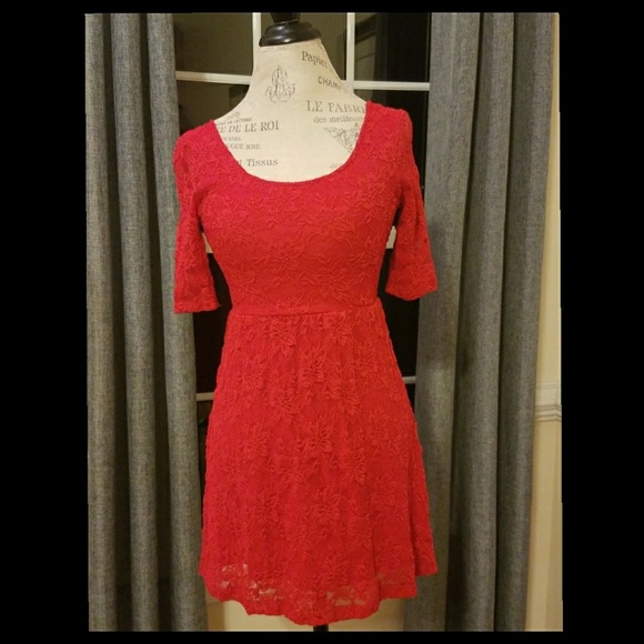 little red lace dress